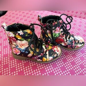 Floral Patterned Kids Boots